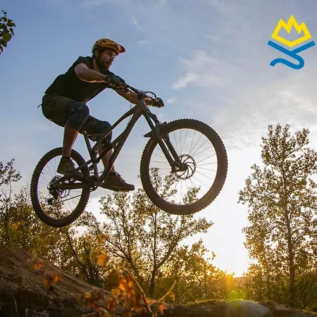Active Adventure Base - & Lavvo, Fjellpark *