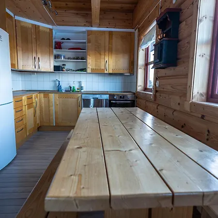 Active Adventure Base - & Lavvo, Fjellpark *