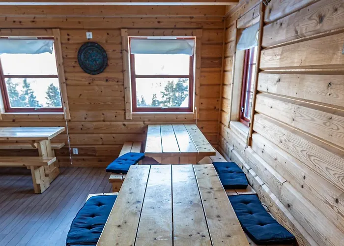 Active Adventure Base - & Lavvo, Fjellpark 公寓 *