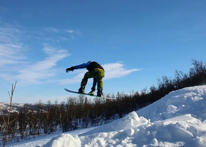 Active Adventure Base - & Lavvo, Fjellpark