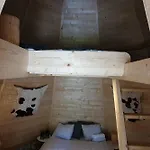 Active Adventure Base - & Lavvo, Fjellpark 公寓