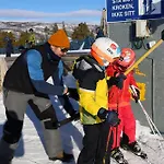 Active Adventure Base - & Lavvo, Fjellpark 公寓